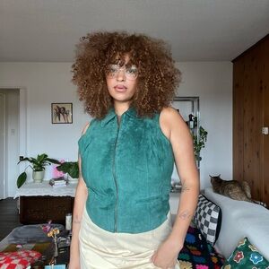 Meet your Posher, Lana